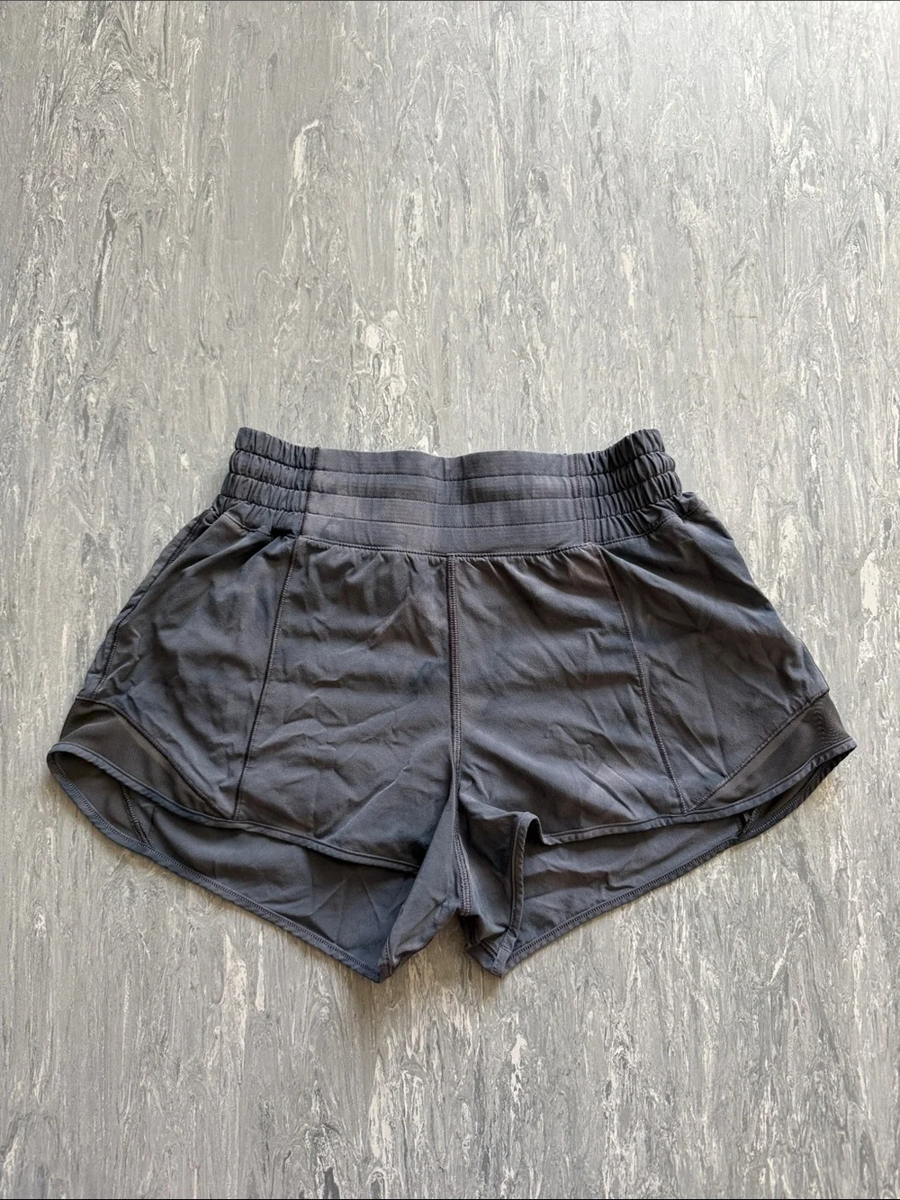 Lululemon Women's 2’ Hotty Hot Shorts - Charcoal